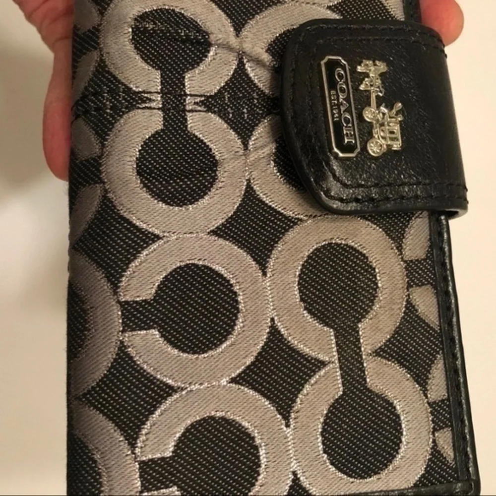 COACH Madison op art wallet